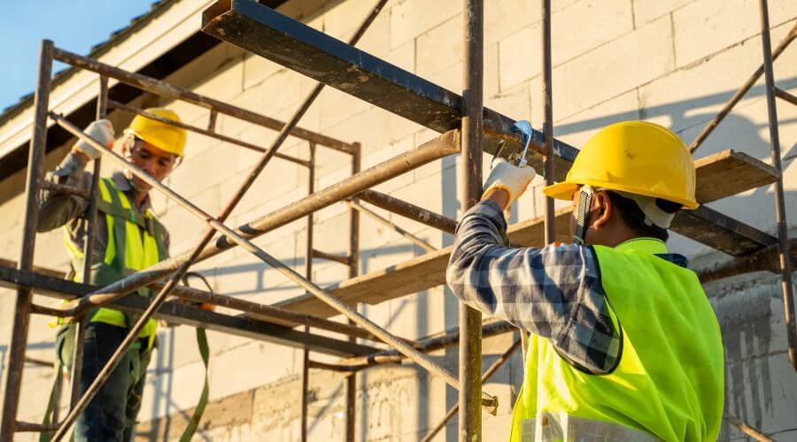 Professional residential roofers in Chambersburg, IL